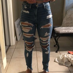 American eagle distressed skinny jeans